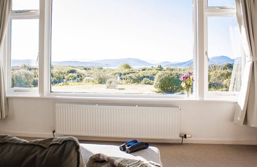 Portree House | Wonderful private villa for 4 people with WIFI, TV, patio and parking