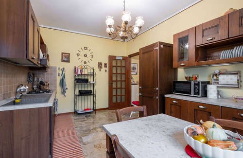 Acqui Terme House | Wonderful private villa with WIFI, A/C, TV, terrace, pets allowed, panoramic view and parking