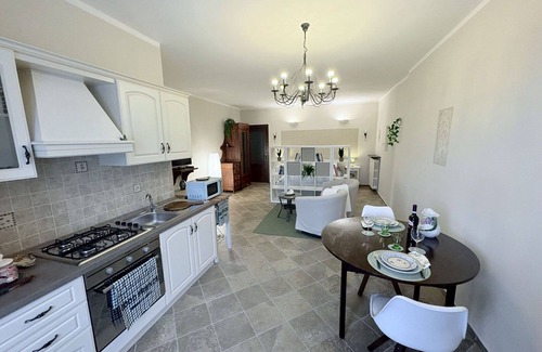 Acqui Terme House | Wonderful private villa with WIFI, A/C, TV, terrace, pets allowed, panoramic view and parking