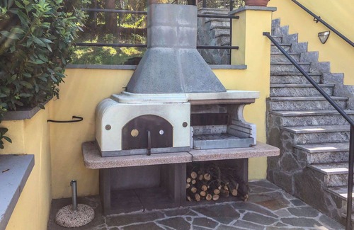 Acqui Terme House | Wonderful private villa with WIFI, A/C, TV, terrace, pets allowed, panoramic view and parking