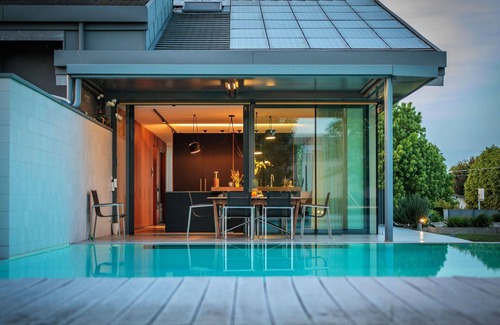 Arzergrande Villa | Wonderful private villa with hot tub, A/C, private pool, WIFI, sauna, TV, patio and pets allowed