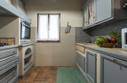 Castel Rigone Villa | Wonderful private villa with WIFI, private pool, A/C, hot tub, TV, patio, panoramic view, parking