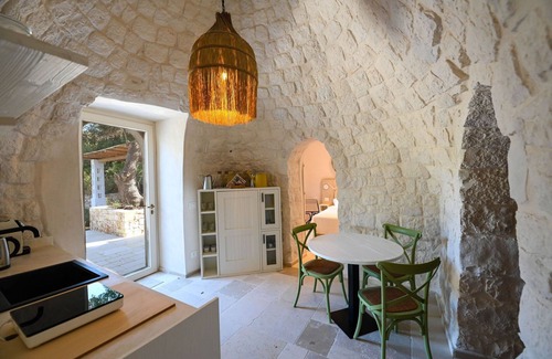 Alberobello Villa | Wonderful private villa with private pool, WIFI, A/C, TV and pets allowed, close to Alberobello
