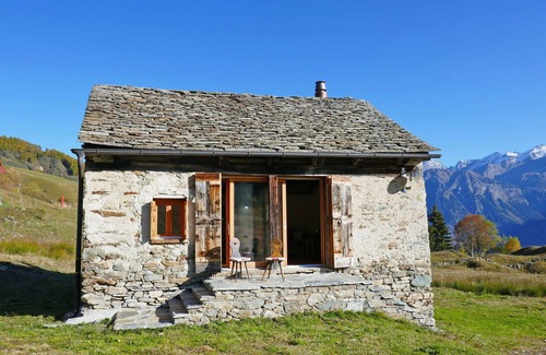 Acquarossa House | Wonderful private villa for 4 people with WIFI, TV, terrace and pets allowed
