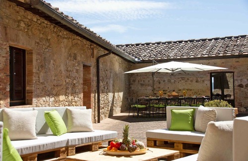 Castellina in Chianti Villa | Wonderful private villa with WIFI, private pool, TV, patio and panoramic view, close to Siena