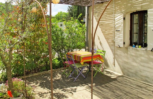 La Touche Villa | Wonderful private villa for 2 guests with WIFI, TV, terrace and pets allowed