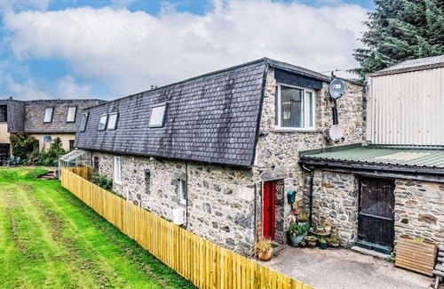 East Lewiston House | Wonderful private villa for 6 guests with TV, patio and panoramic view