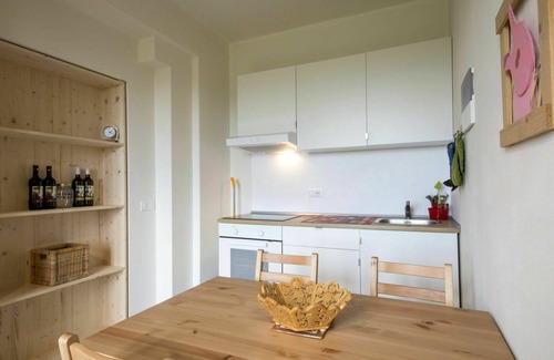 Fucecchio Villa | Wonderful private villa for 6 people with WIFI, A/C, pool, pets allowed, panoramic view and park.