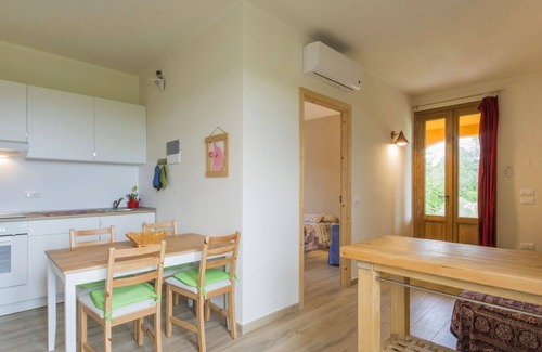 Fucecchio Villa | Wonderful private villa for 6 people with WIFI, A/C, pool, pets allowed, panoramic view and park.