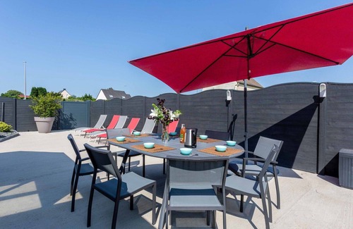 Creances House | Wonderful private villa for 8 people with WIFI, TV, terrace and pets allowed