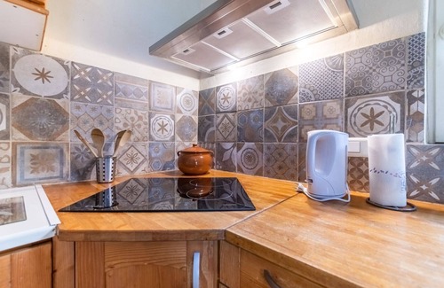 Venterol House | Wonderful private villa for 2 guests with pool, WIFI, TV and pets allowed