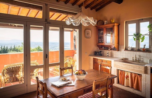 Montelupo Fiorentino Villa | Wonderful private villa for 11 people with WIFI, A/C, private pool, TV, patio and panoramic view