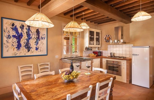 Castelvecchio Villa | Wonderful private villa for 6 guests with private pool, WIFI, A/C, TV and veranda, close to Lucca