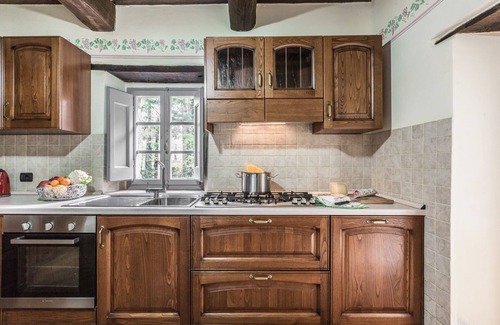 Ripoli Villa | Wonderful private villa with hot tub, private pool, A/C, WIFI, TV, patio and panoramic view