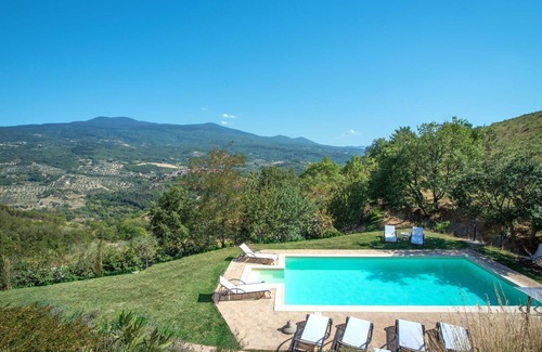 Seggiano House | Wonderful private villa with hot tub, WIFI, private pool, TV, patio, pets allowed and panoramic .