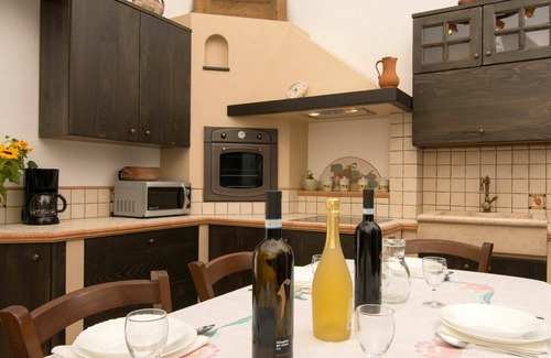 San Lupo House | Wonderful private villa with private pool, WIFI, A/C, TV, patio, pets allowed and panoramic view