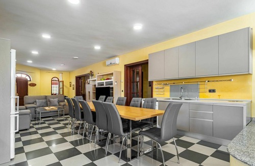 Baena Villa | Wonderful private villa with WIFI, hot tub, A/C, private pool, TV, patio and pets allowed