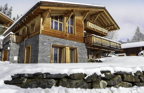 Ollon House | Wonderful private villa for 8 people with hot tub, WIFI, TV, terrace and pets allowed