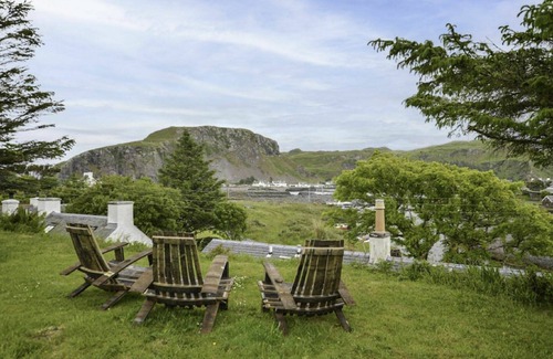 Slate Islands House | Wonderful private villa for 4 people with WIFI, TV and pets allowed