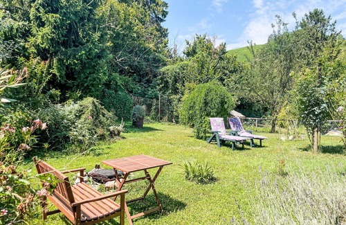 Asti House | Wonderful private villa for 6 guests with WIFI, A/C, TV, terrace and parking