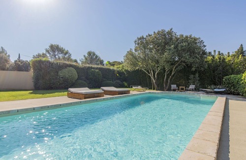 Uchaux House | Wonderful private villa for 8 people with private pool, WIFI, A/C, TV, terrace and parking