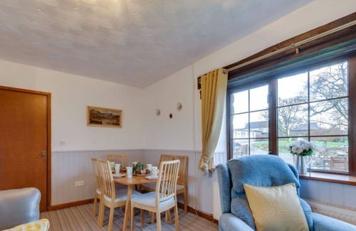 Gaerwen House | Wonderful private villa for 6 people with WIFI, TV, patio, pets allowed and parking
