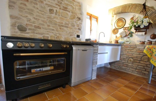 Ginestreto House | Wonderful private villa for 8 guests with WIFI, TV, pets allowed and panoramic view