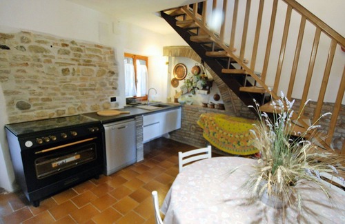 Ginestreto House | Wonderful private villa for 8 guests with WIFI, TV, pets allowed and panoramic view