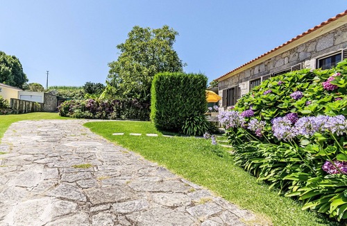 Vilarelho House | Wonderful private villa for 4 people with WIFI, TV, terrace and parking