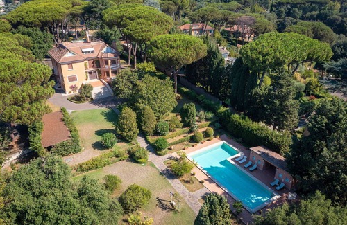 Quartiere XV Della Vittoria Villa | Wonderful private villa with WIFI, private pool, hot tub, A/C, TV, panoramic view and parking