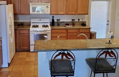 Mohave Valley House | Wonderful River Retreat just a few minutes walk to the Colorado river