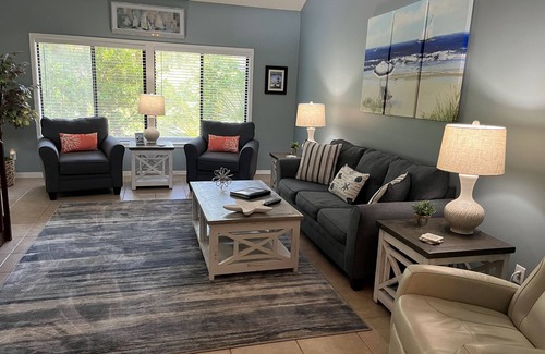 Lawton Woods House | WONDERFUL SEA PINES HOME WITH PRIVATE POOL, MINUTES TO THE BEACH -5 Cotton Lane