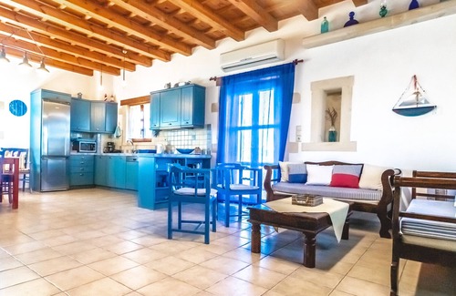 Pikris Villa | Wonderful stonebuild villa with amazing panoramic sea-country views
