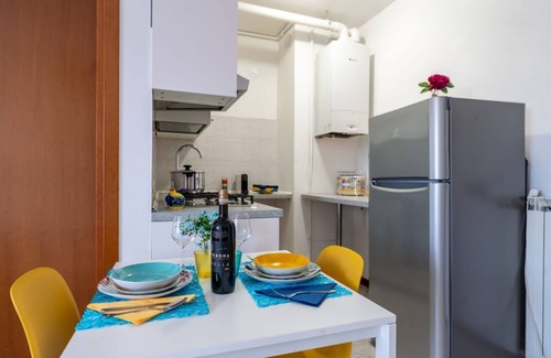 Albate Apartment | Wonderful studio apartment with Wifi in Como - ideal for couples or small families