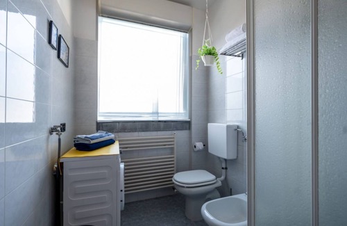 Albate Apartment | Wonderful studio apartment with Wifi in Como - ideal for couples or small families