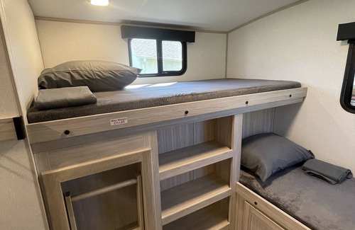 Davenport House | WONDERFUL VACATION CAMPER Located at Special Property , fantastic Deck, Hammock.