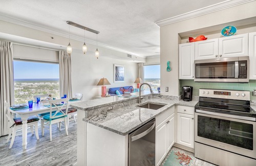 Panama City Beach Resort | *Wonderful Views!* Oct/Nov open!
