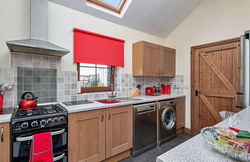 Glandyfi House | Wonderful villa for 6 guests with WIFI, TV, terrace and pets allowed