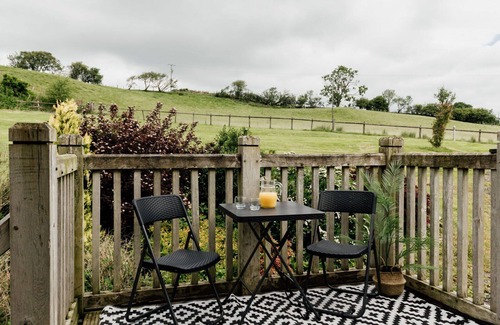Devils Bridge House | Wonderful villa for 19 people with WIFI, hot tub, pets allowed and parking