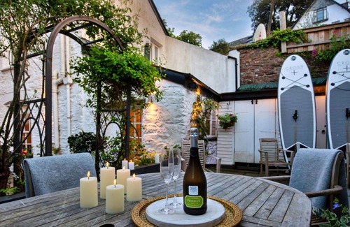 Kingsand House | Wonderful villa for 10 people with WIFI, pets allowed and parking