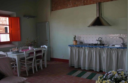 Asciano Villa | Wonderful villa for 14 guests with WIFI, private pool, TV, patio and panoramic view