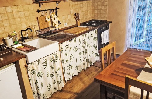 Pescia Villa | Wonderful villa for 2 guests with private pool, WIFI and panoramic view