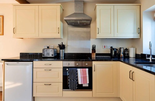 Freefolk House | Wonderful villa for 4 guests with WIFI, TV, terrace and pets allowed