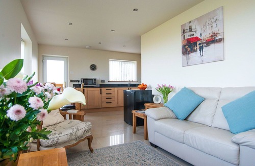 Llanasa House | Wonderful villa for 4 guests with WIFI and TV