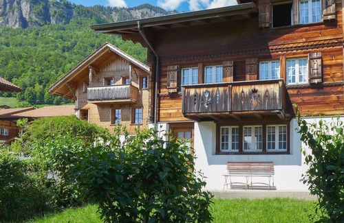 Brienz House | Wonderful villa for 5 people with balcony