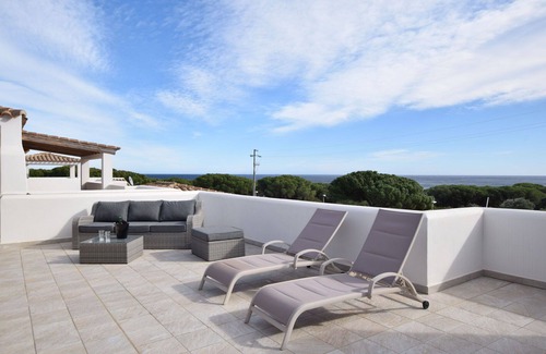 Baia Sant'Anna Villa | Wonderful villa for 7 people with WIFI, A/C, TV, patio and parking