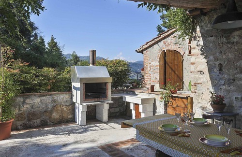 Villabuona Villa | Wonderful villa with private pool, WIFI, TV, veranda, panoramic view and parking, close to Lucca