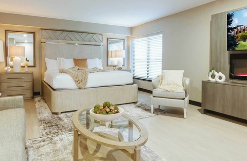 Perinton Hotel | Woodcliff Hotel and Spa