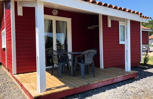 Signy-lAbbaye Ski Chalet | Wooden chalet for 4 people