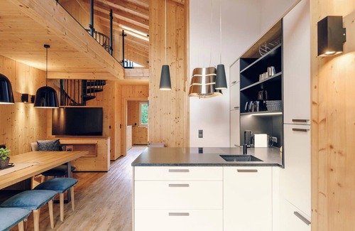 Neustift Im Stubaital House | Wooden holiday home to the Stubai Glacier, garage, stone pine room
